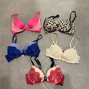 Victorias Secret 32B Push up bra lot